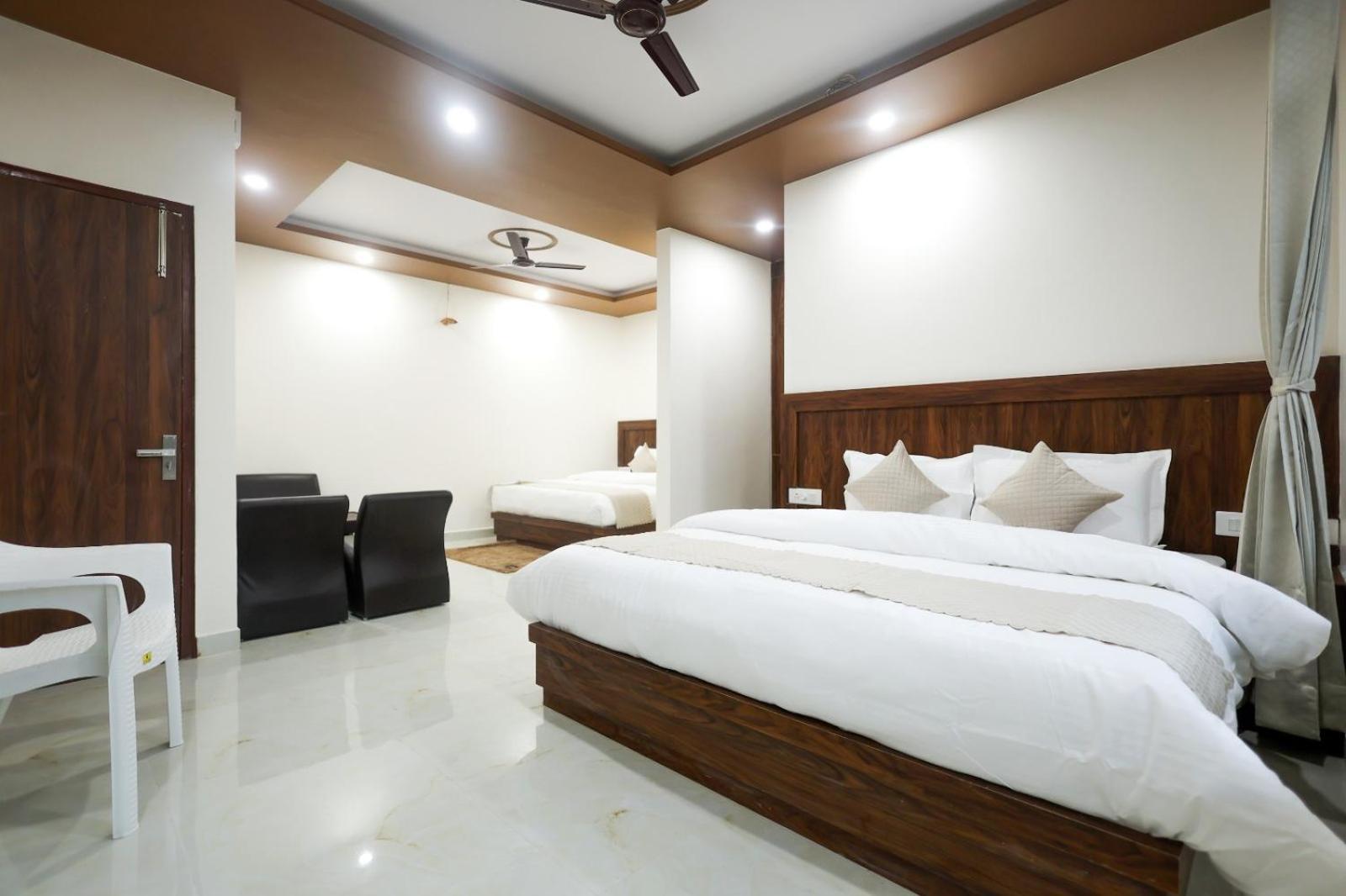 Hotel Mountain Shadow Kasauli Esterno foto